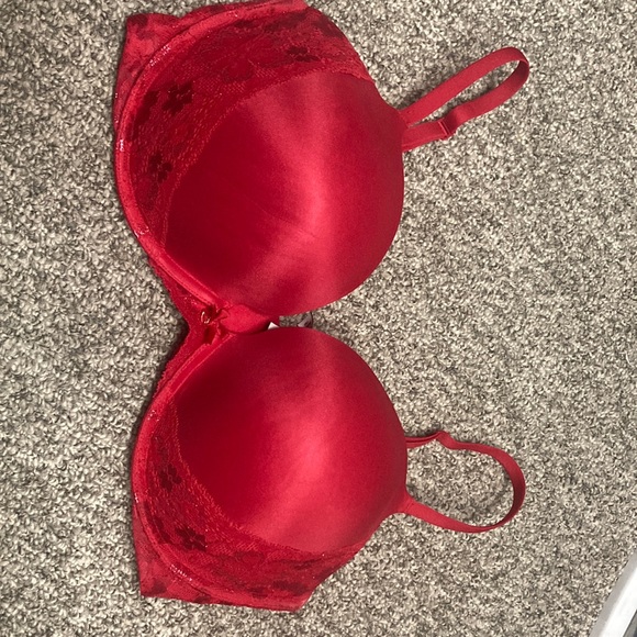 Body by Victoria Secret Lace Push Up Bra - Picture 1 of 4